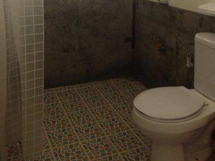Raintree Boutique Hut Homestay